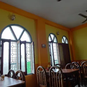 https://sandhya-guest-house.hotels-varanasi.com