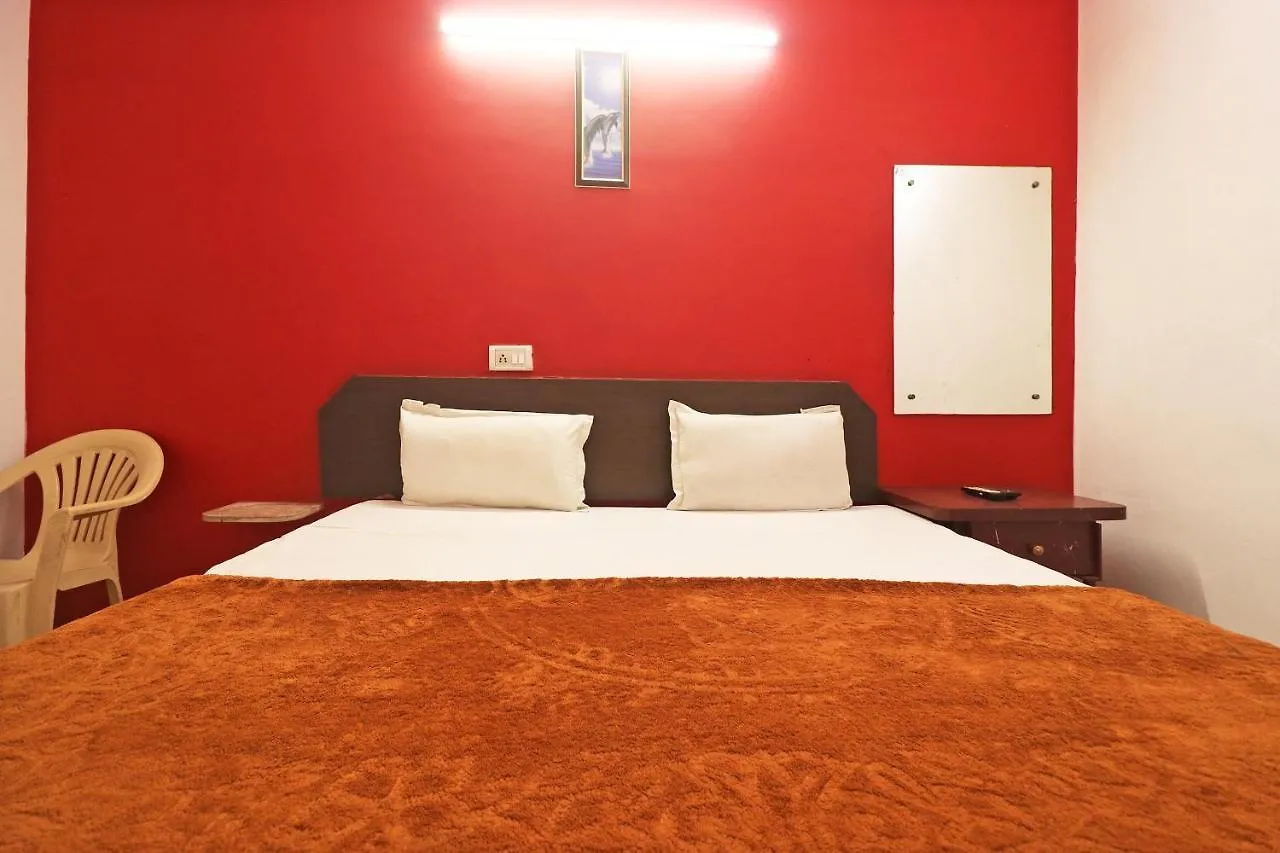 Spot On 48690 Hotel Host Agra  3*, Agra (Uttar Pradesh)